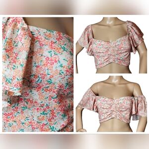Zara satin smocked flutter sleeve floral cropped blouse. Size M.